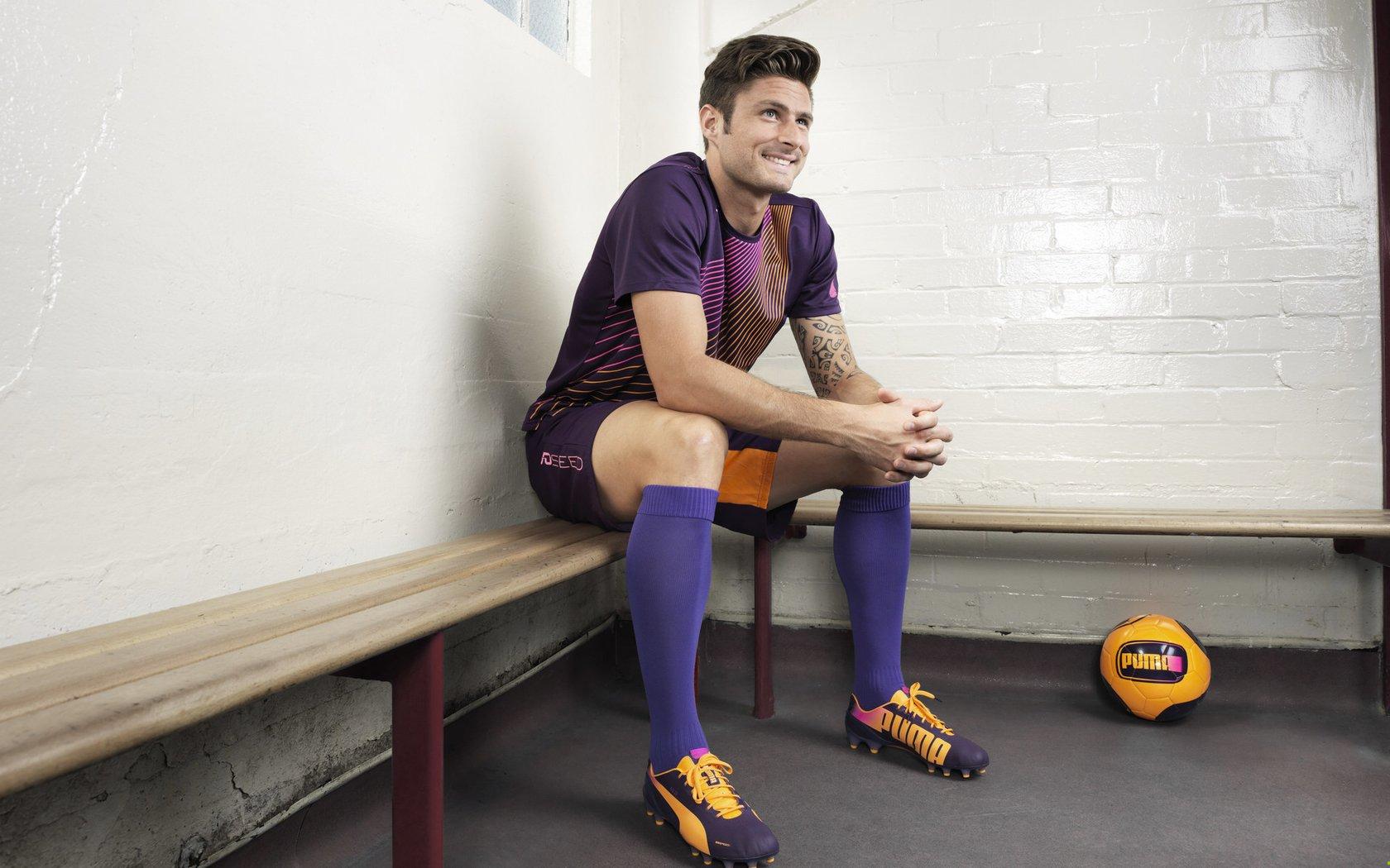 巨星伤愈归来！关键战役前迎来复出，球队士气大振