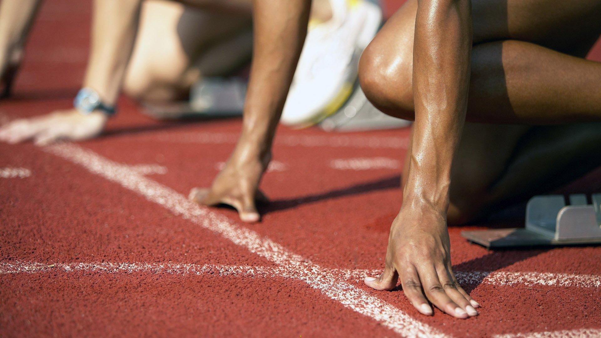 英雄联盟全球总决赛，巅峰对决引爆电竞热潮